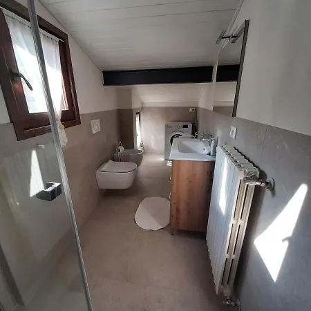 Casa Castel Apartamento Gargnano
